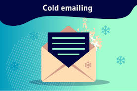 Illustration d'une boîte de réception email avec un message qui se démarque des autres.